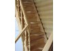 Деревянная межэтажная двухмаршевая лестница из сосны с точёными балясинами
